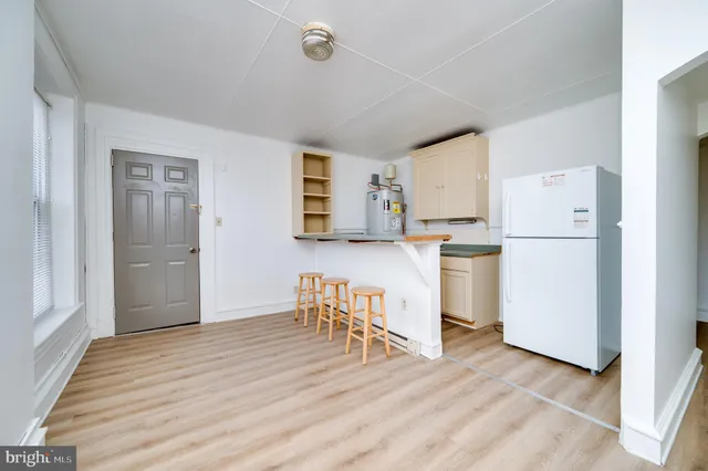 $1,250 | 302-4 West Main Street, Kutztown, PA 19530