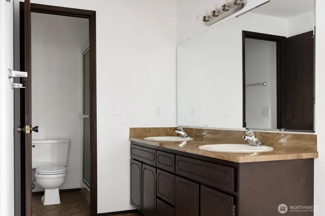 $570,000 | 1076 Northwest Kitsap Terrace, Oak Harbor, WA 98277