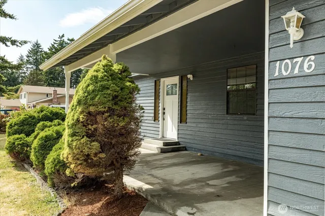 $570,000 | 1076 Northwest Kitsap Terrace, Oak Harbor, WA 98277