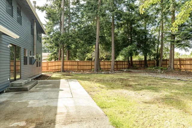 $570,000 | 1076 Northwest Kitsap Terrace, Oak Harbor, WA 98277