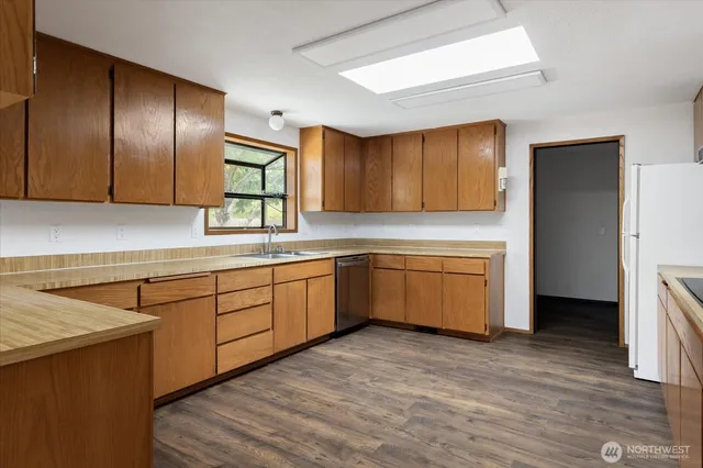 $570,000 | 1076 Northwest Kitsap Terrace, Oak Harbor, WA 98277