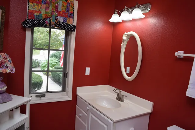 $374,900 | N21-w24202 Cumberland Drive, Unit 23I, Pewaukee, WI 53072