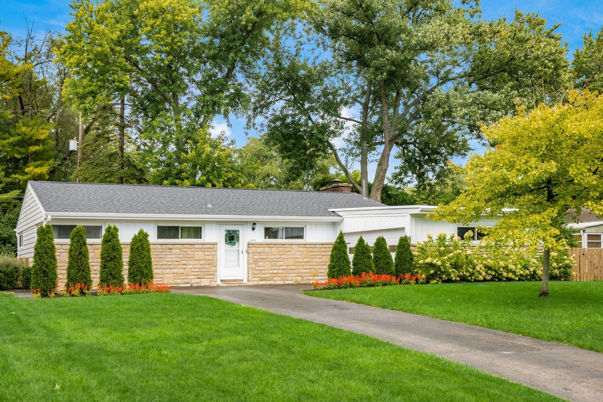 1884 Inchcliff Road Upper Arlington, OH 43221 - Photo 1 of 30 001__h 1884 Inchcliff Rd-1117
