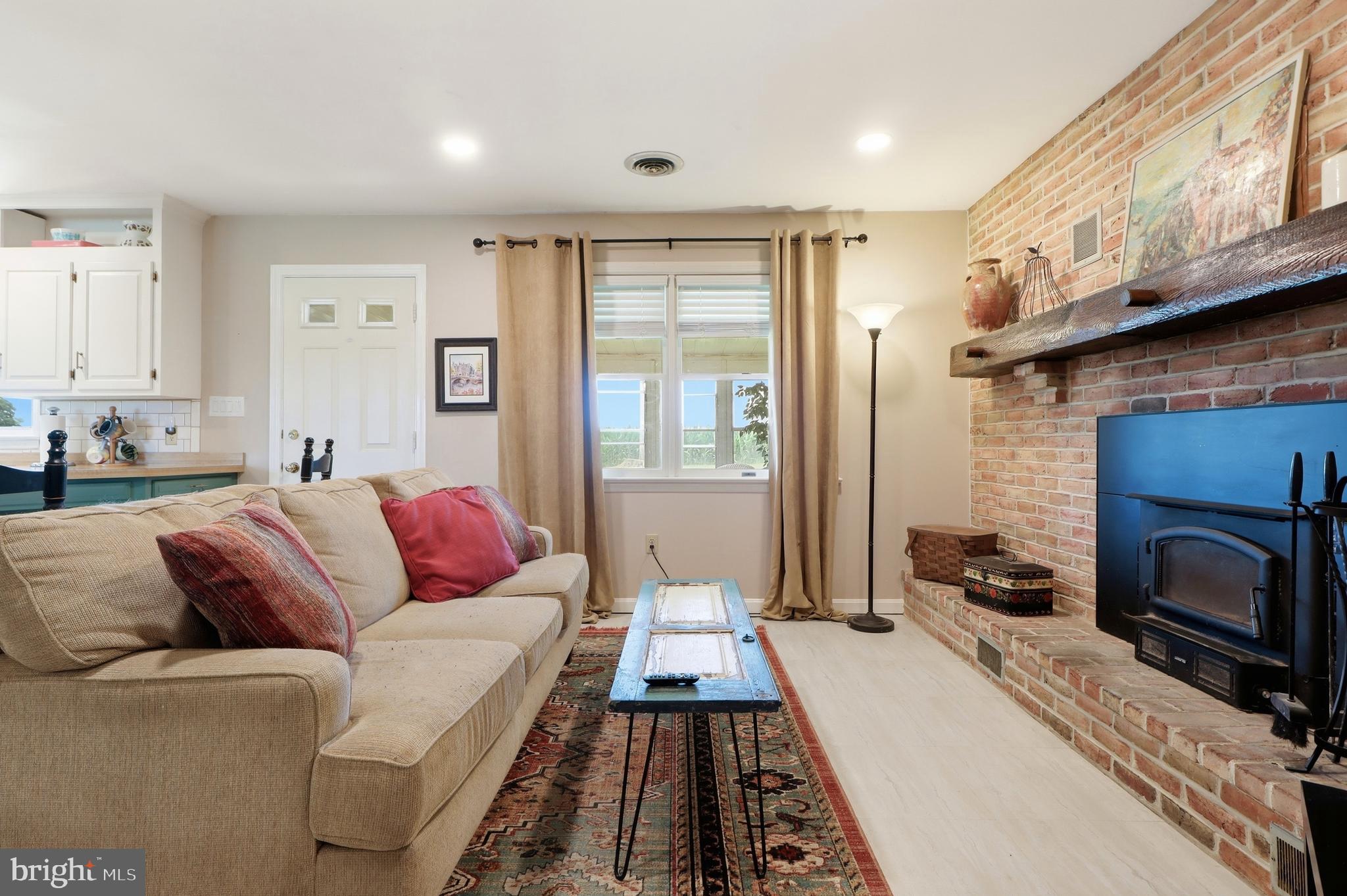 1739 Pioneer Road Lancaster, PA 17602 - Photo 22 of 55