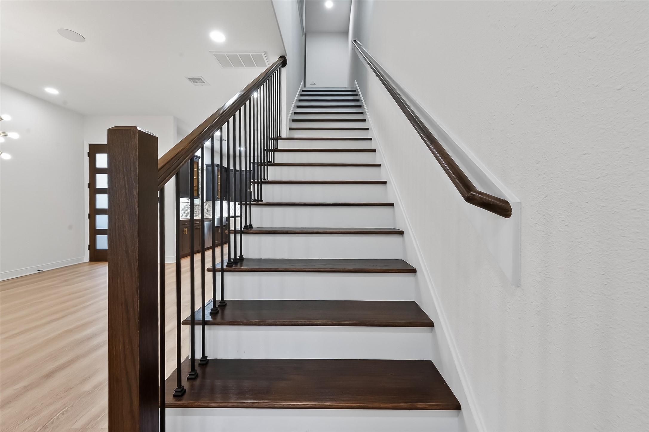 6626 Highrock Road Houston, TX 77092 - Photo 12 of 31