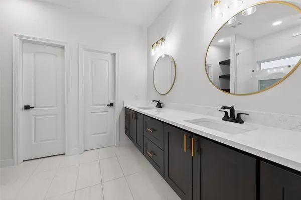 $2,300 | 6626 Highrock Road, Houston, TX 77092