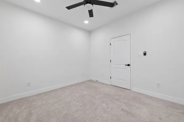 $2,300 | 6626 Highrock Road, Houston, TX 77092