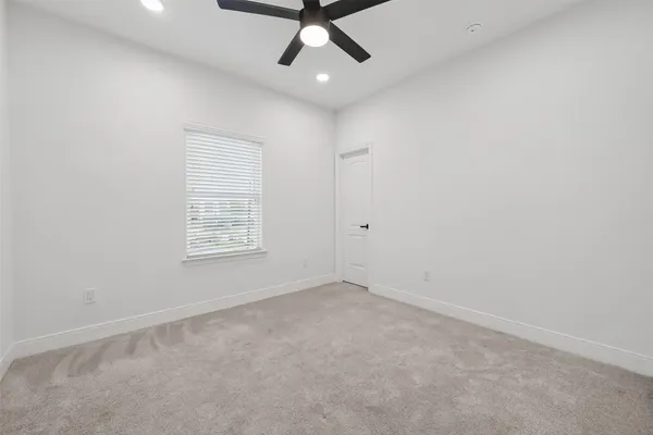 $2,300 | 6626 Highrock Road, Houston, TX 77092