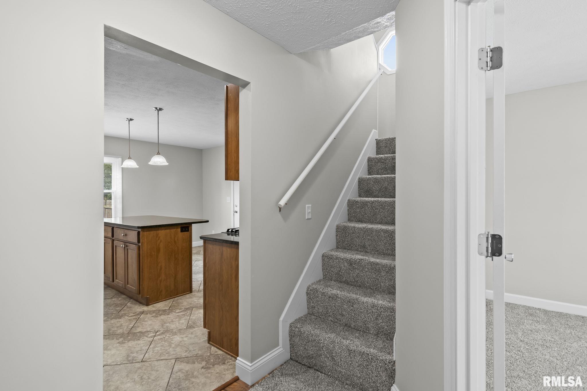 102 South State Street Chatham, IL 62629 - Photo 22 of 38