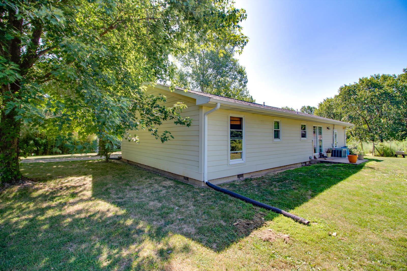 16672 Liberty Ridge Road Grafton, IL 62037 - Photo 5 of 56