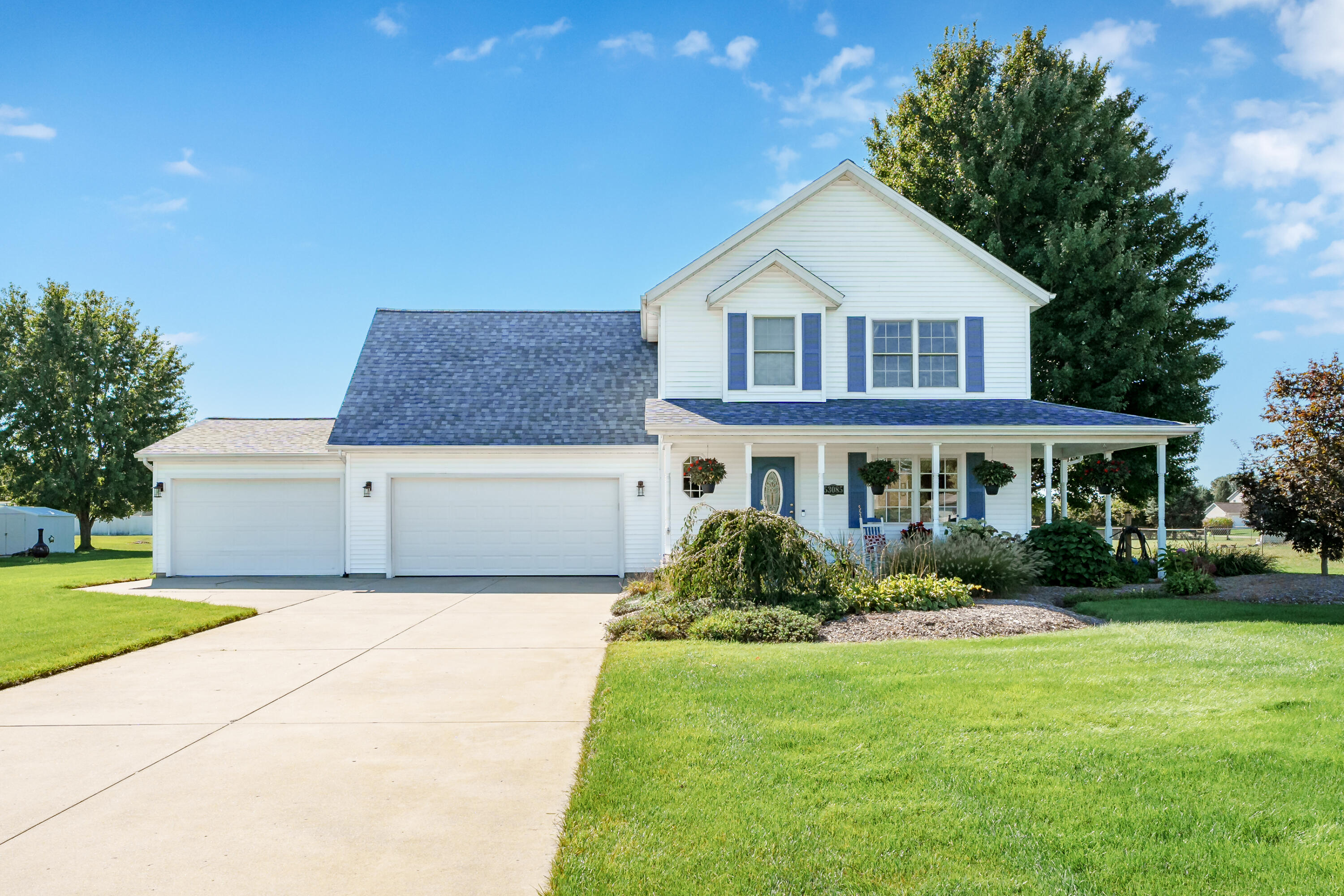53085 Ridgeview Circle Paw Paw, MI 49079 - Photo 1 of 70 Ridgeview_Circle_53085_PawPaw_49079-1