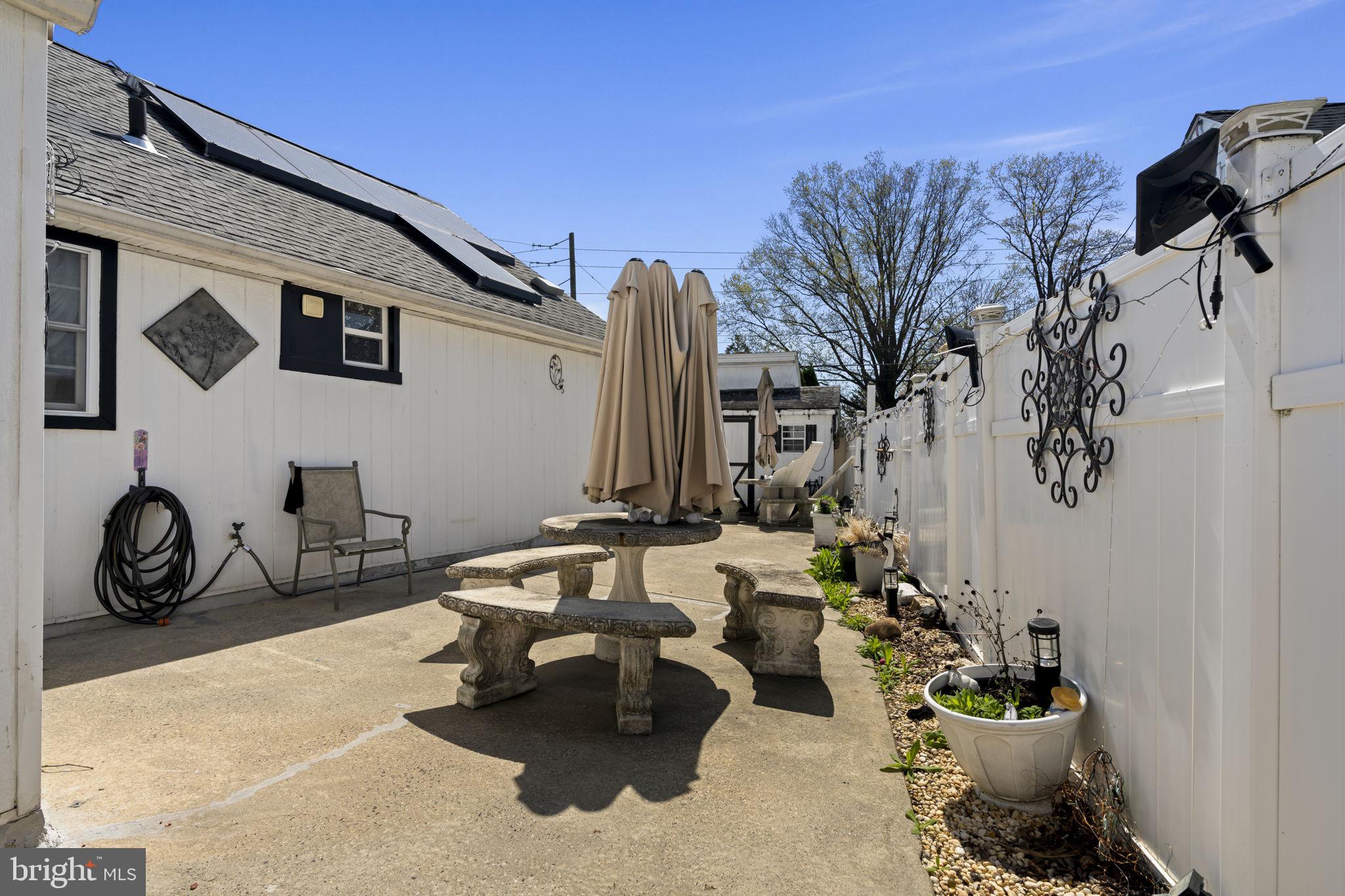 896 Pne Hl Road Philadelphia, PA 19115 - Photo 32 of 37