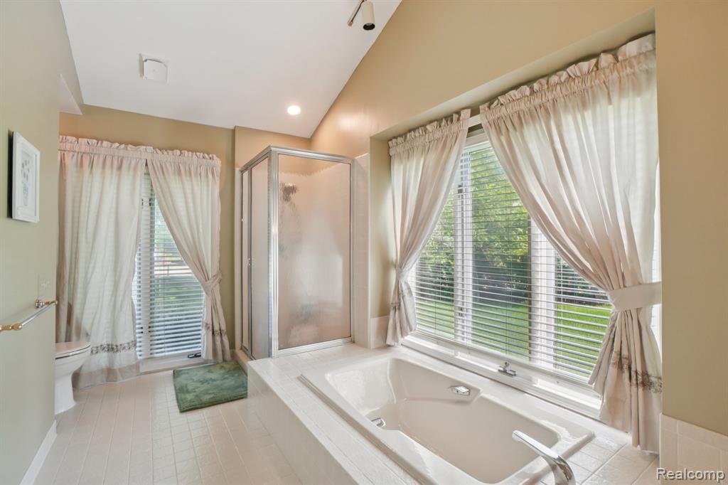 4541 Rivers Edge Drive Troy, MI 48098 - Photo 29 of 66 Gallery Image 29