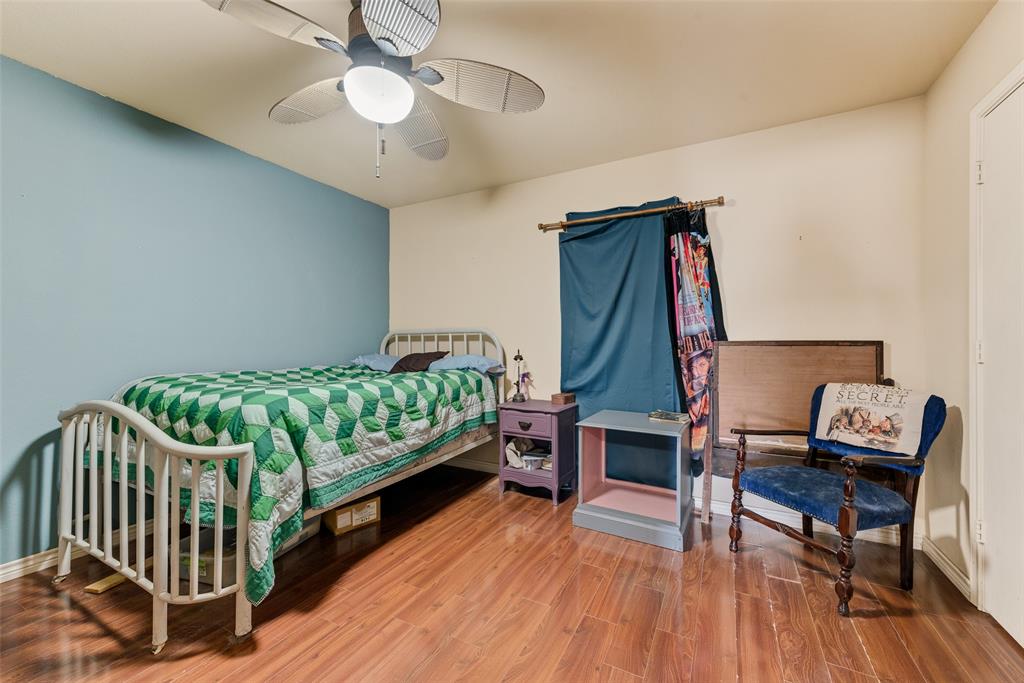 301 Quail Run Road Red Oak, TX 75154 - Photo 18 of 22 2nd Story Bedroom
