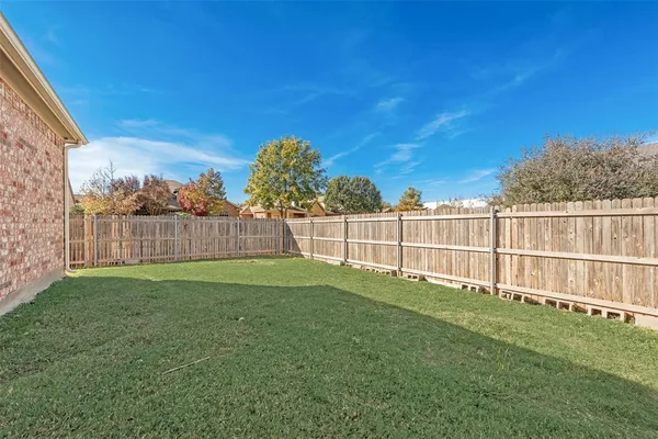 $340,000 | 301 Quail Run Road, Red Oak, TX 75154