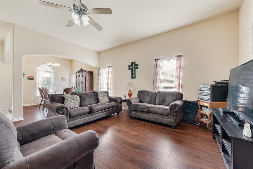 301 Quail Run Road Red Oak, TX 75154 - Photo 6 of 22