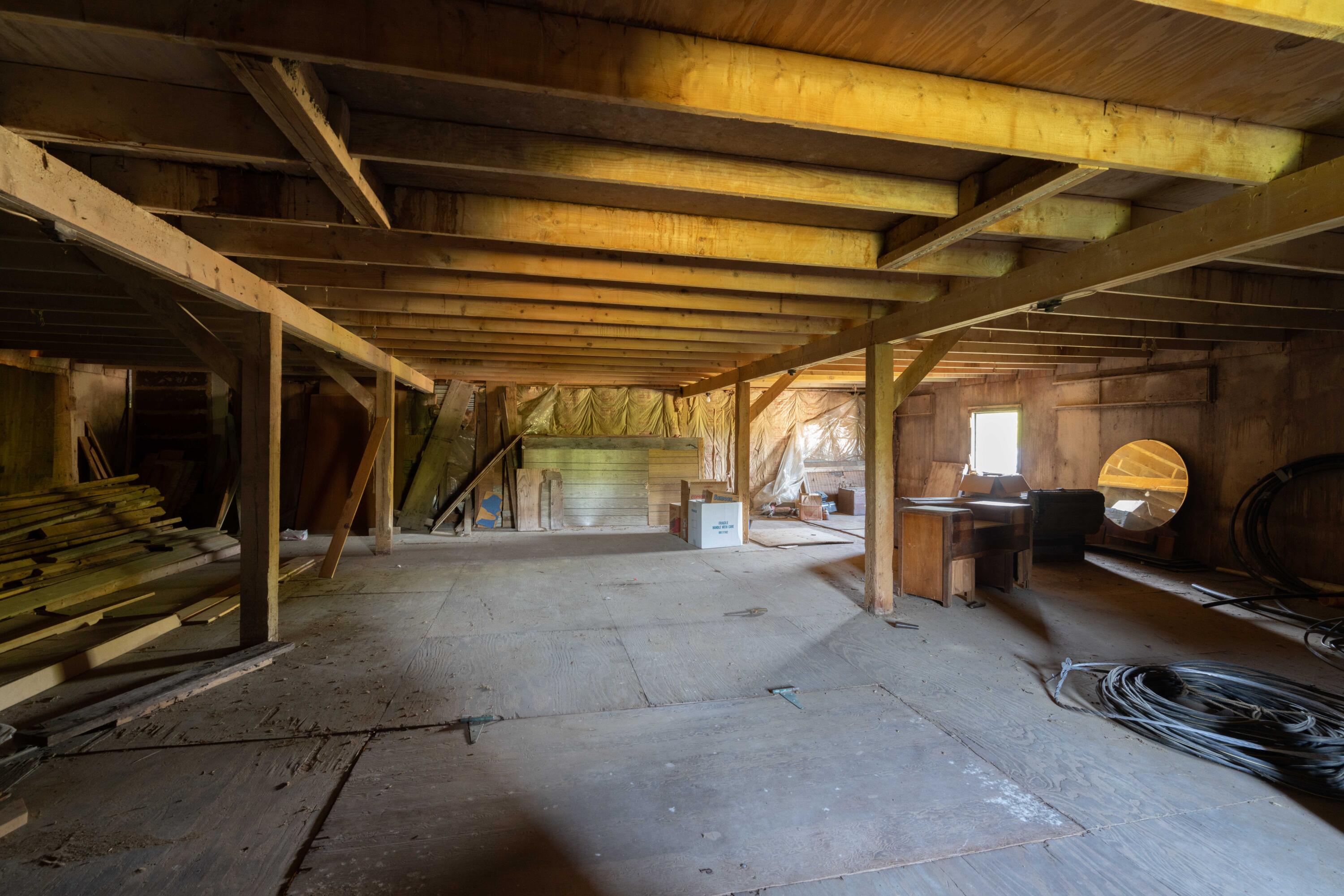 33 Jesse Robbins Road Belfast, ME 04915 - Photo 25 of 26 Garage4