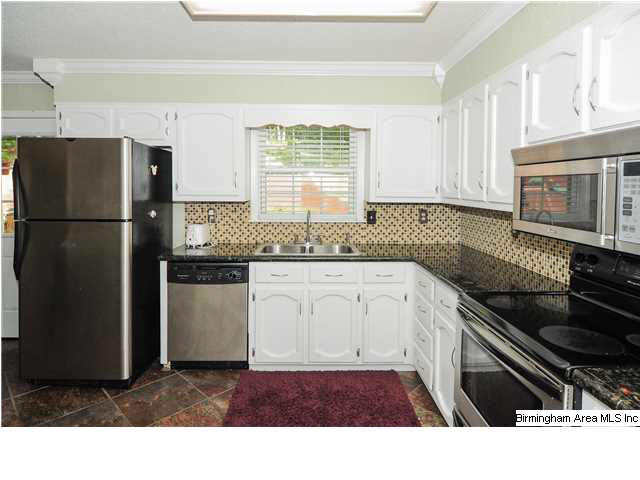 1406 Secretariat Drive Helena, AL 35080 - Photo 11 of 32