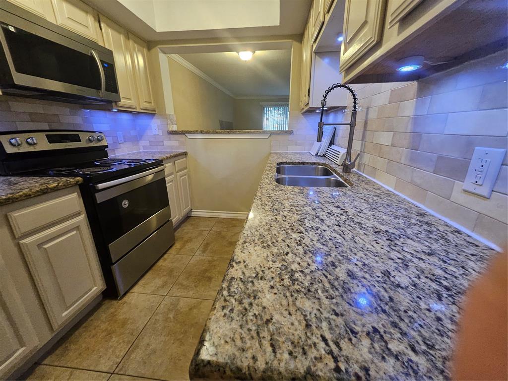 4535 North O'Connor Road, Unit 1214 Irving, TX 75062 - Photo 3 of 21