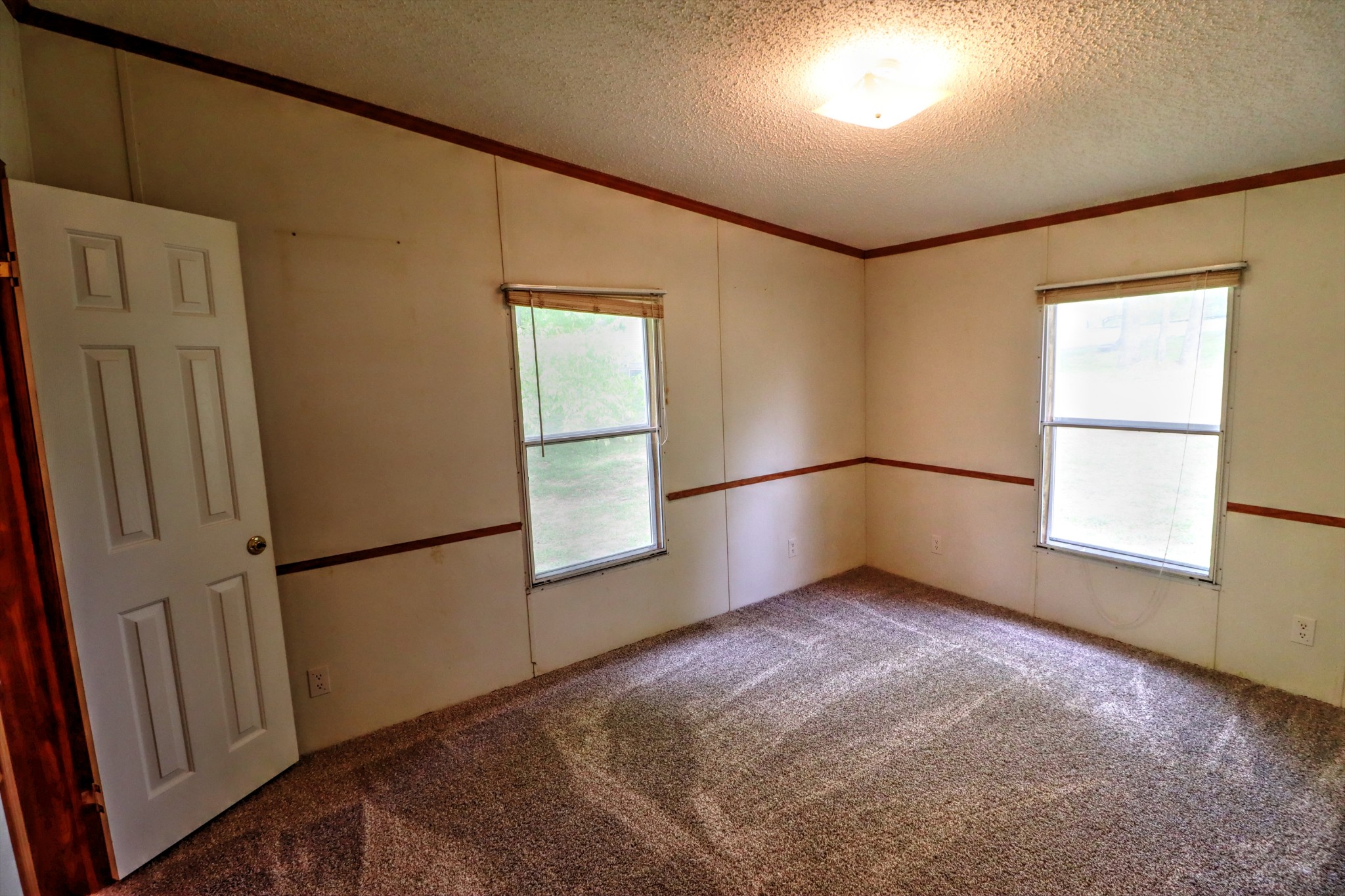 5090 Old Marion Road Cunningham, TN 37052 - Photo 16 of 21 an empty room with windows