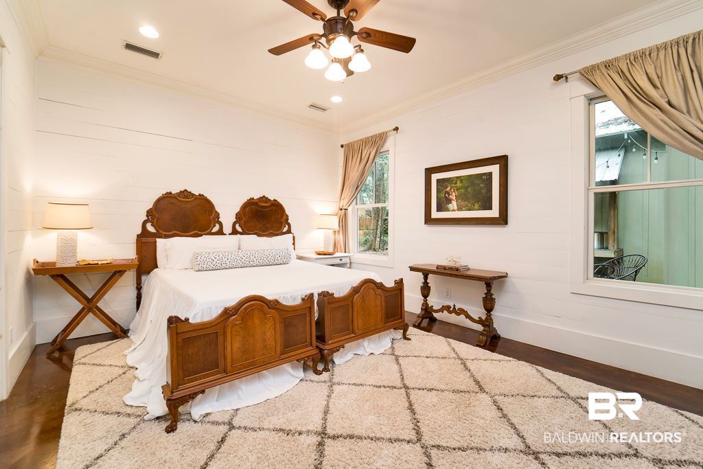 14101 Oak Street Magnolia Springs, AL 36555 - Photo 13 of 31 Master bedroom