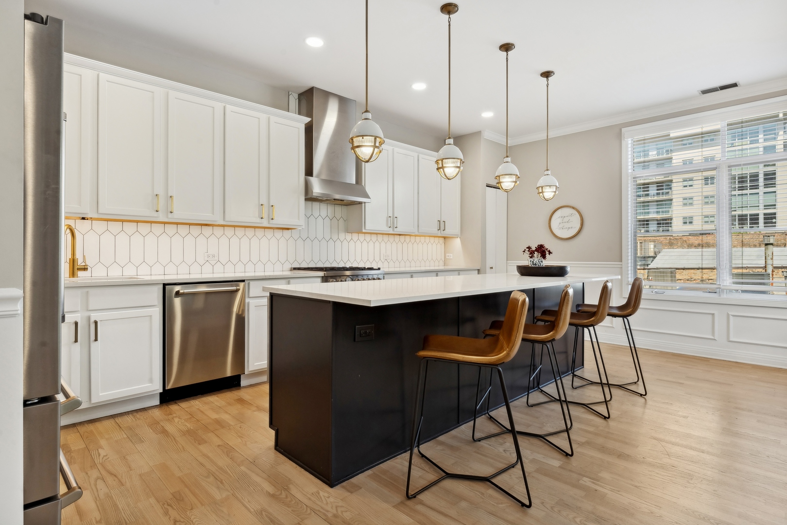 950 West Huron Street, Unit 305 Chicago, IL 60642 - Photo 7 of 25