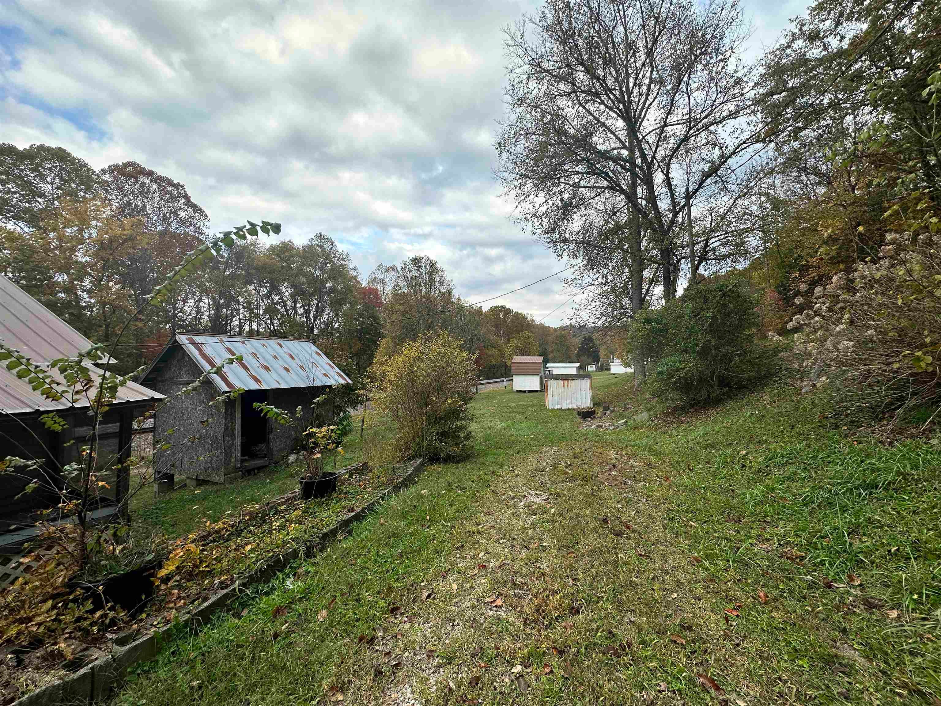 1280 Sunnyside Road Fort Gay, WV 25514 - Photo 11 of 12 Gallery Image 11
