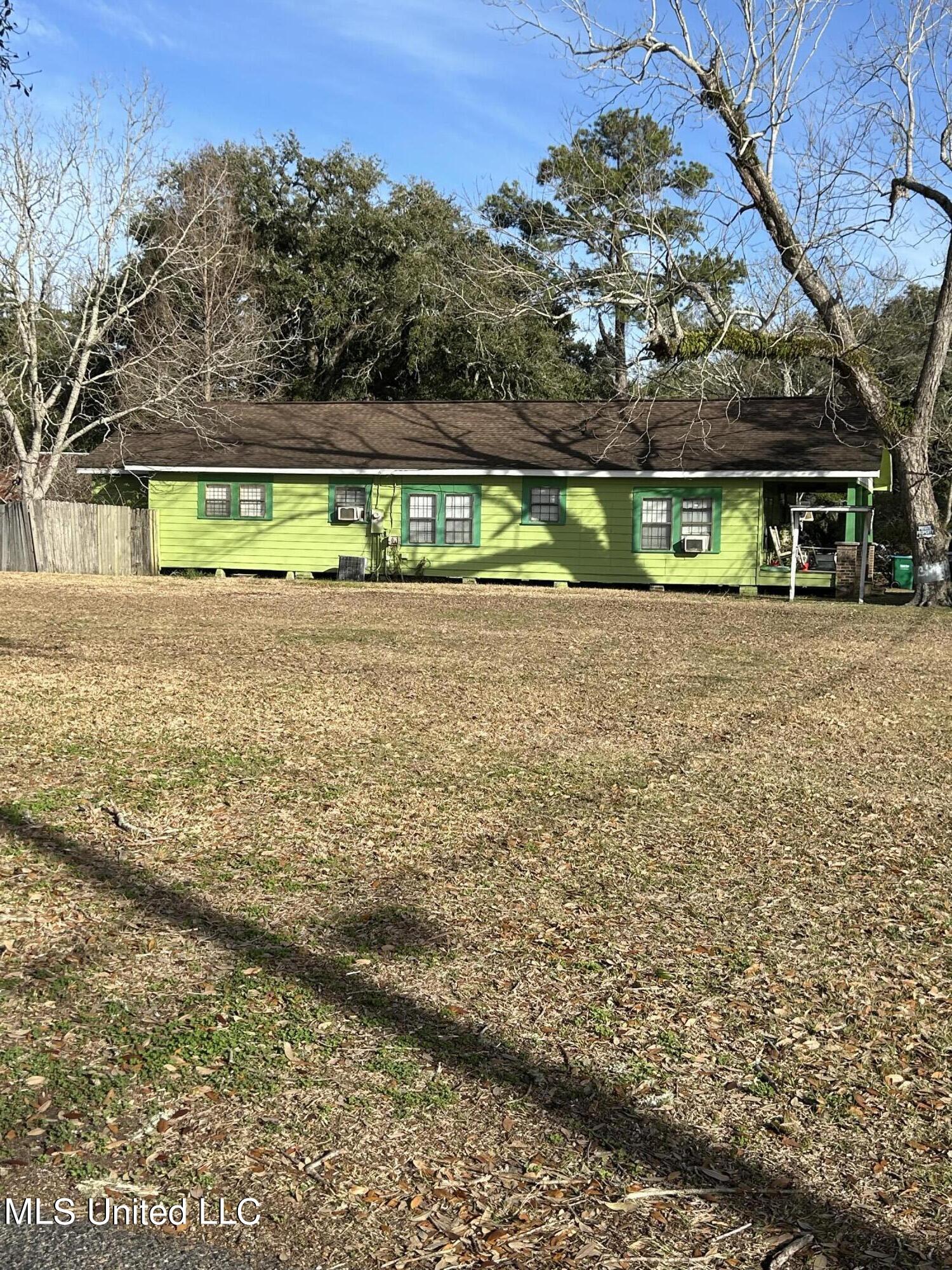 4613 2nd Street Moss Point, MS 39563 - Photo 1 of 4 IMG_1519