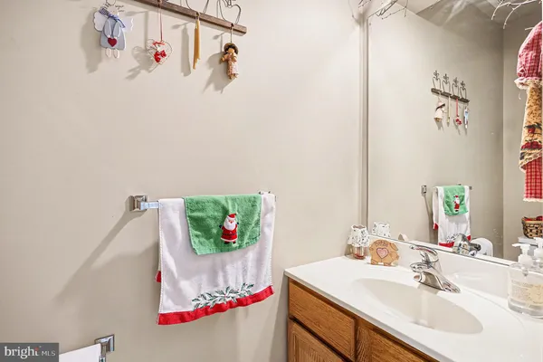 $365,000 | 3706 Wheatland Drive, Dover, PA 17315