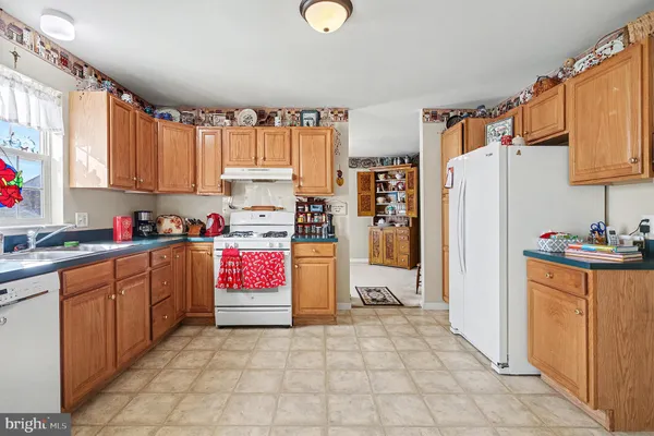 $365,000 | 3706 Wheatland Drive, Dover, PA 17315