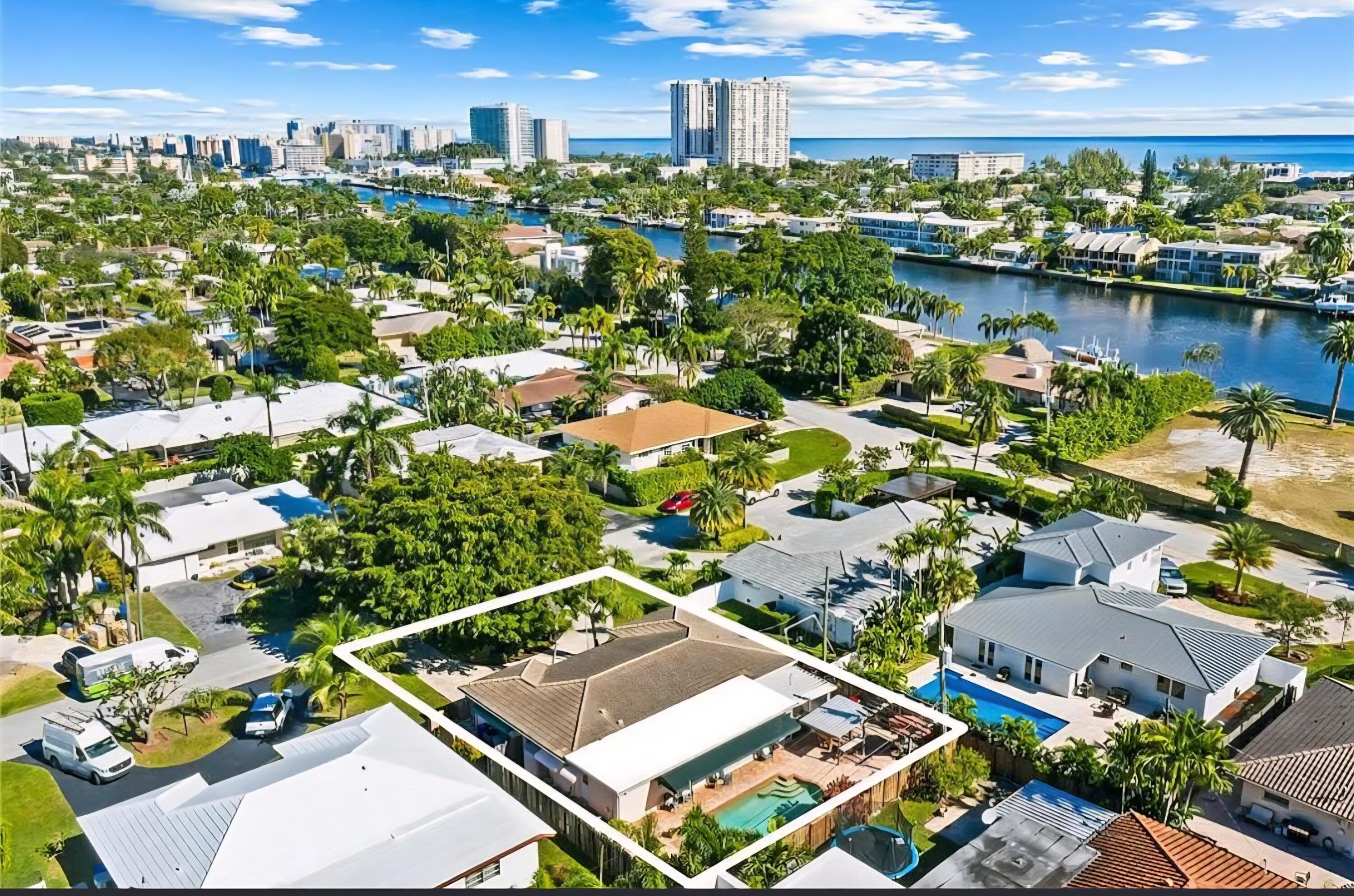 2740 Southeast 7th Street Pompano Beach, FL 33062 - Photo 30 of 34 a view of a city