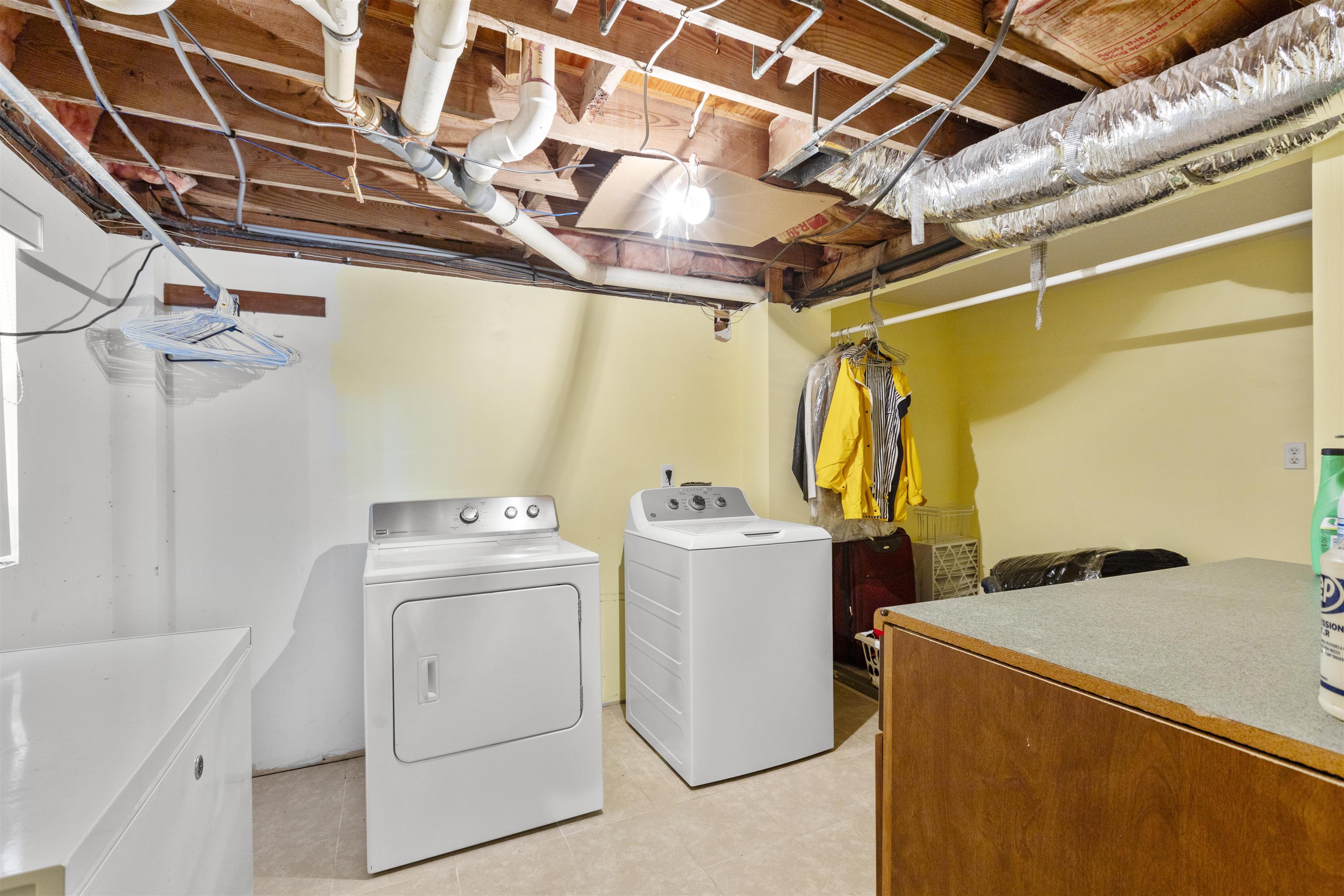 545 Ray Edwards Road St. Augustine, FL 32086 - Photo 15 of 78 Laundry area with washer and clothes dryer
