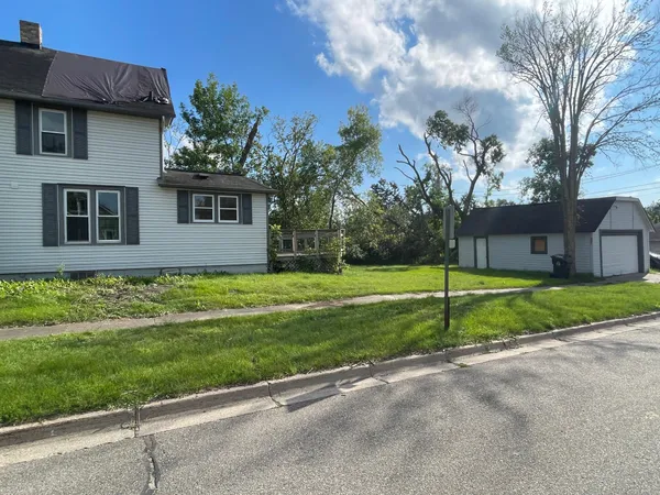 $169,900 | 1123 Beltrami Avenue Northwest, Bemidji, MN 56601