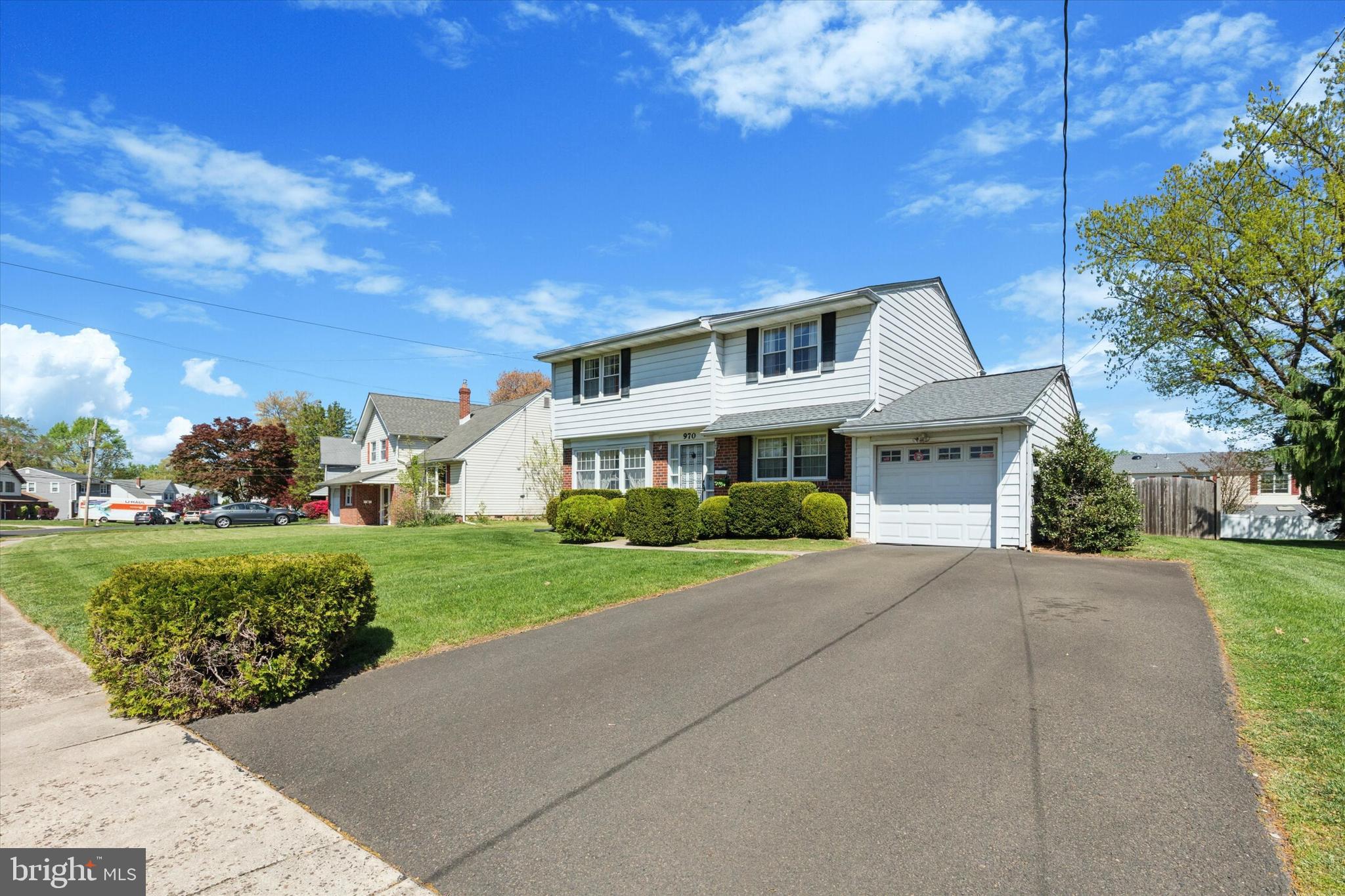 970 Mueller Road Warminster, PA 18974 - Photo 3 of 36 Gallery Image 3