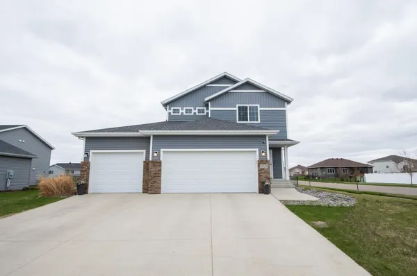 $399,000 | 2009 42nd Street South, Moorhead, MN 56560