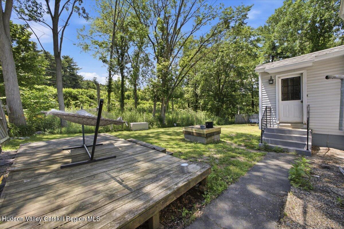 102 Stone Quarry Road Clifton Park, NY 12065 - Photo 28 of 37 28