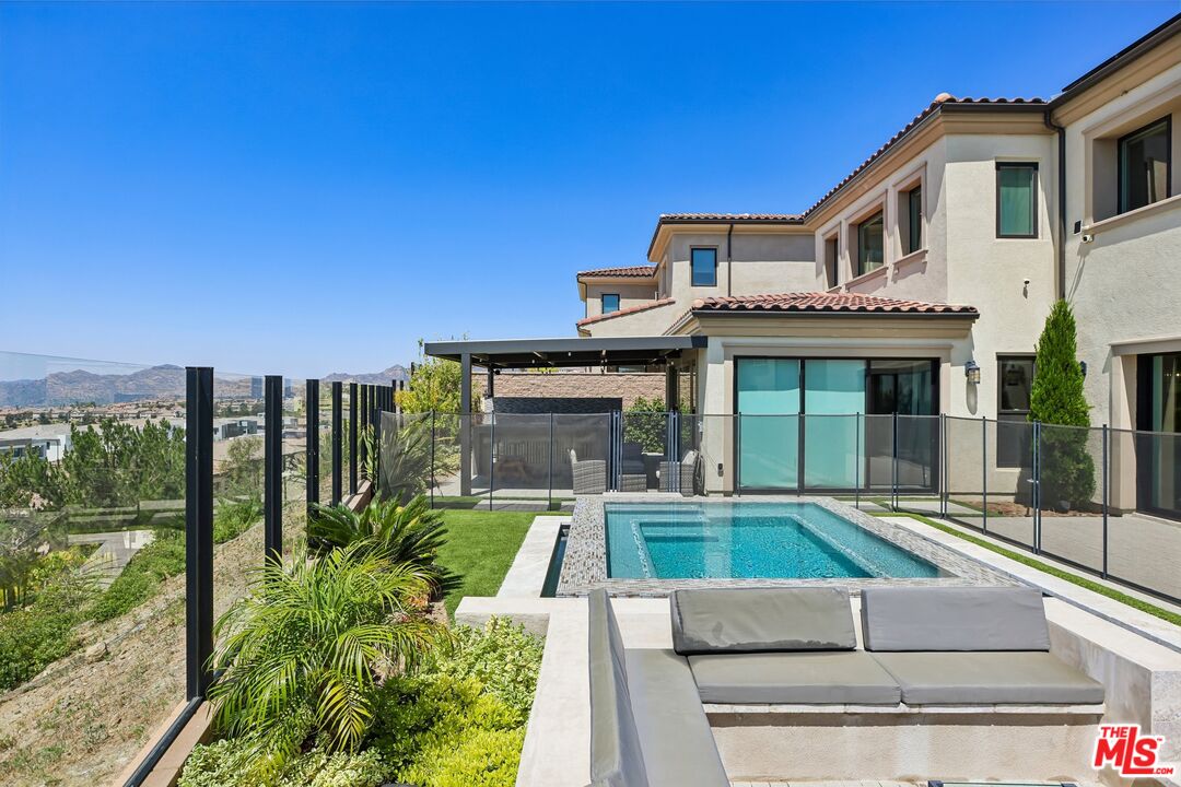 20254 Liverpool Way Porter Ranch, CA 91326 - Photo 37 of 51