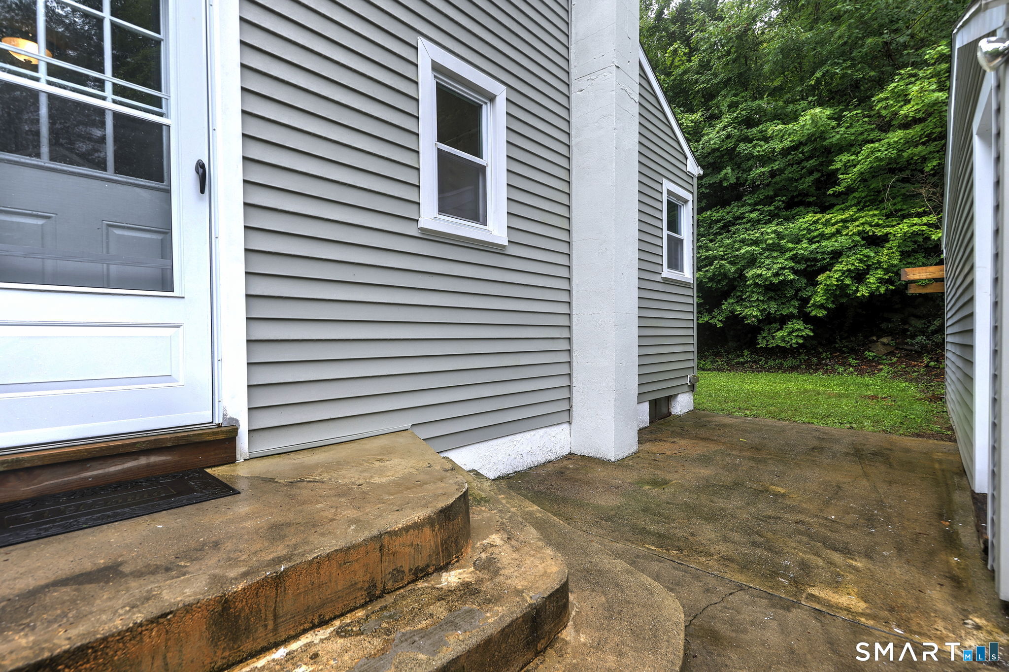 49 Brookdale Road Seymour, CT 06483 - Photo 4 of 38 Gallery Image 4
