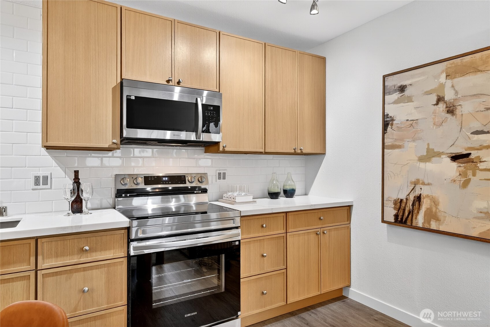 6547 42nd Avenue Southwest, Unit 303 Seattle, WA 98136 - Photo 11 of 33