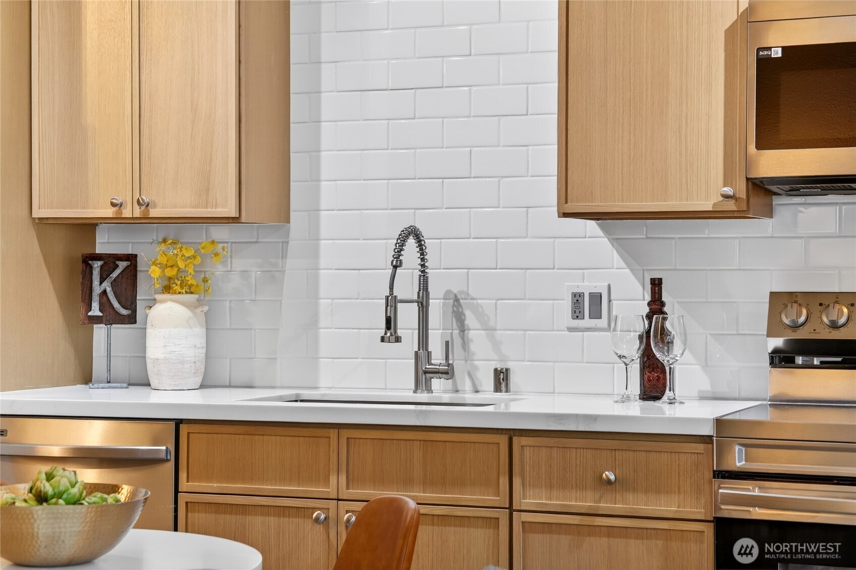 6547 42nd Avenue Southwest, Unit 303 Seattle, WA 98136 - Photo 26 of 33