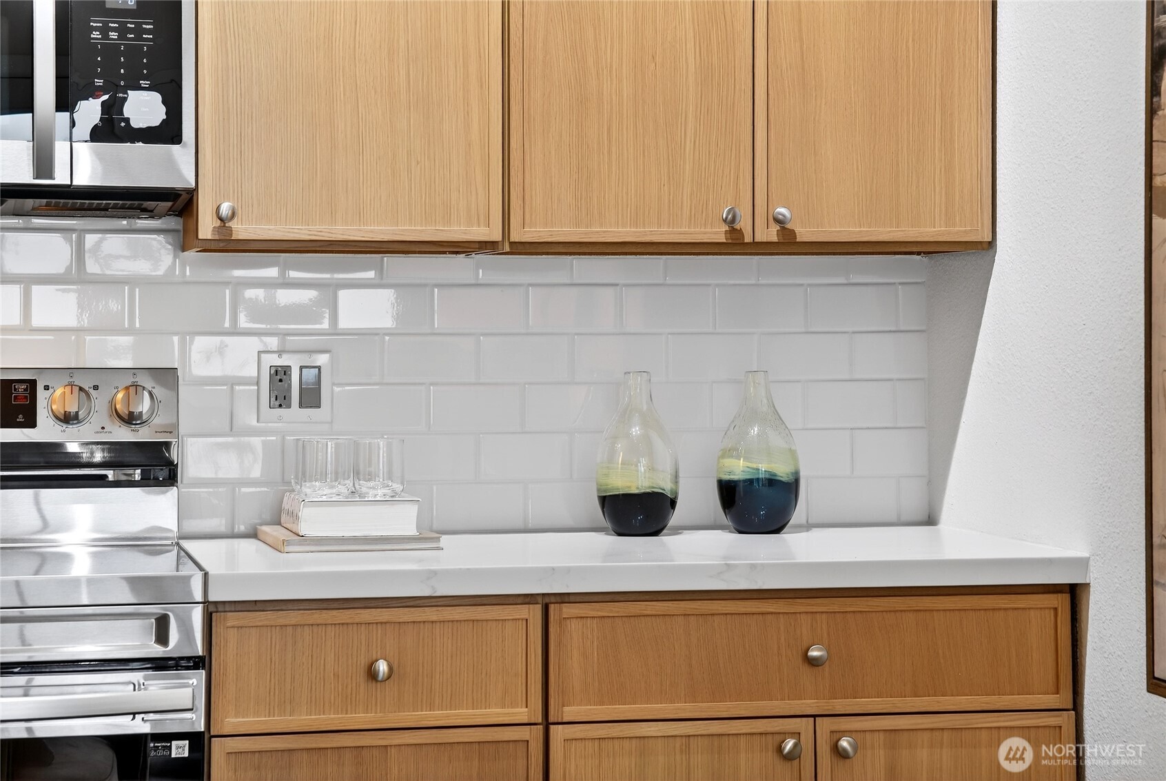 6547 42nd Avenue Southwest, Unit 303 Seattle, WA 98136 - Photo 29 of 33
