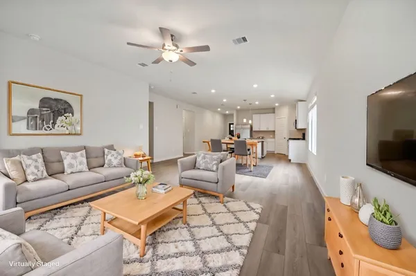 $2,100 | 1410 Waggoner Rnch Trail, Conroe, TX 77301