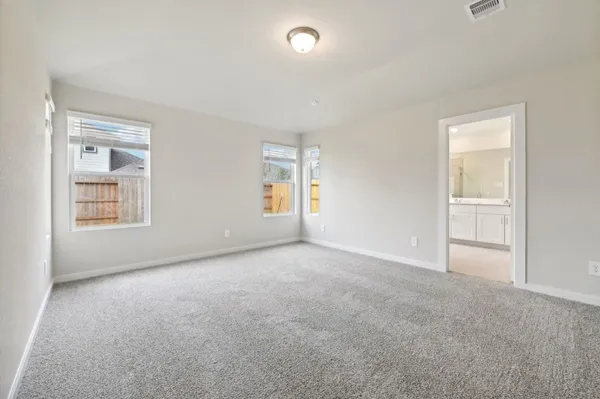 $2,100 | 1410 Waggoner Rnch Trail, Conroe, TX 77301