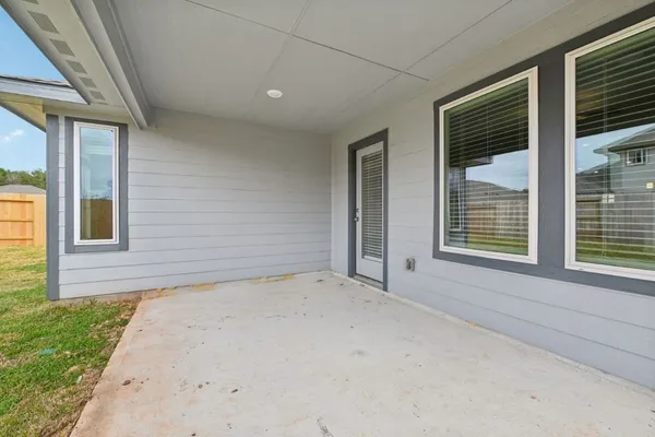 $2,100 | 1410 Waggoner Rnch Trail, Conroe, TX 77301