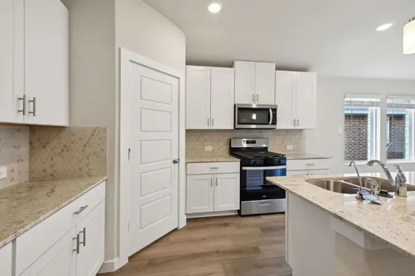 $2,100 | 1410 Waggoner Rnch Trail, Conroe, TX 77301