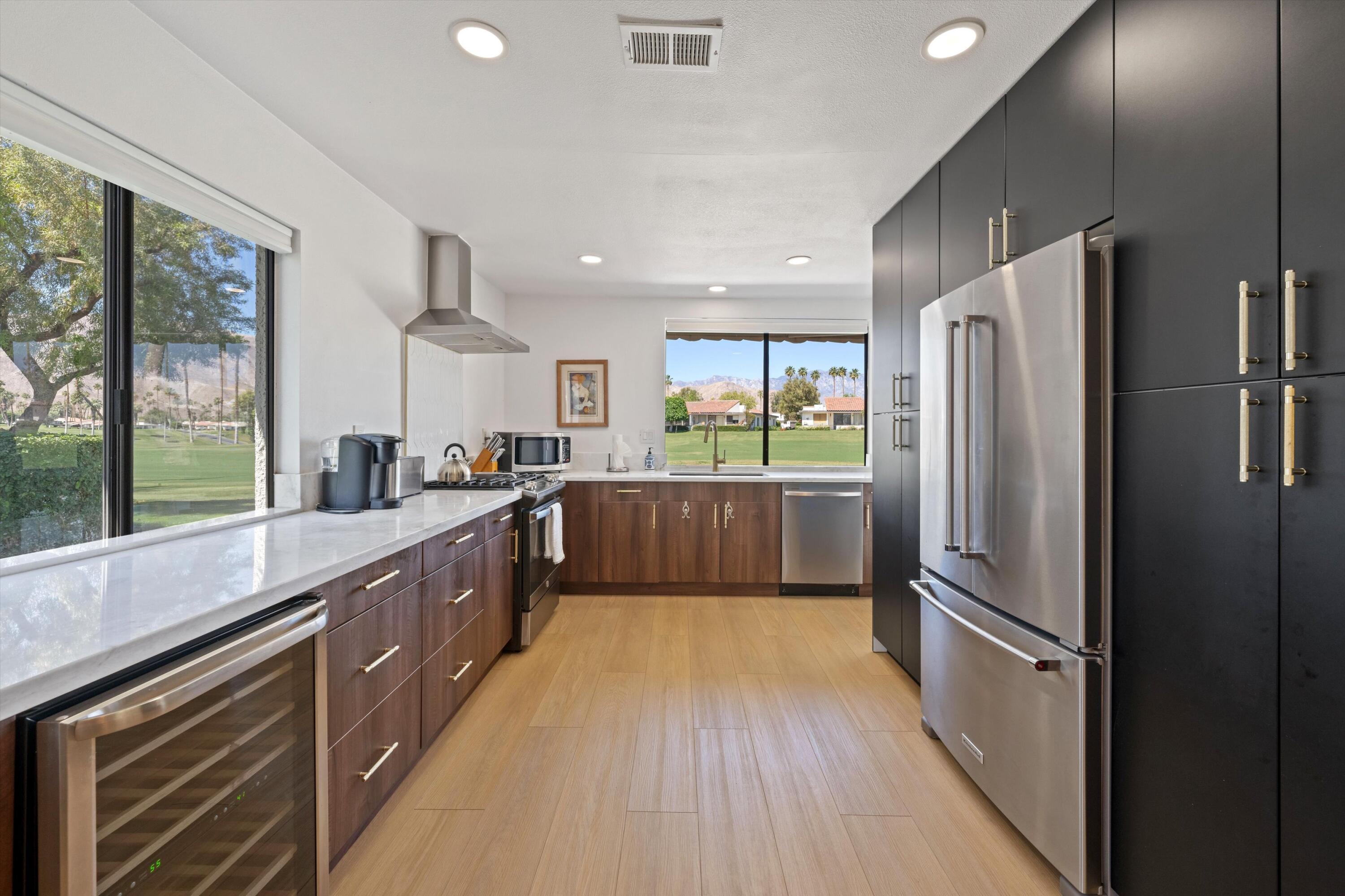 25 Juan Carlos Street Rancho Mirage, CA 92270 - Photo 12 of 45 Kitchen