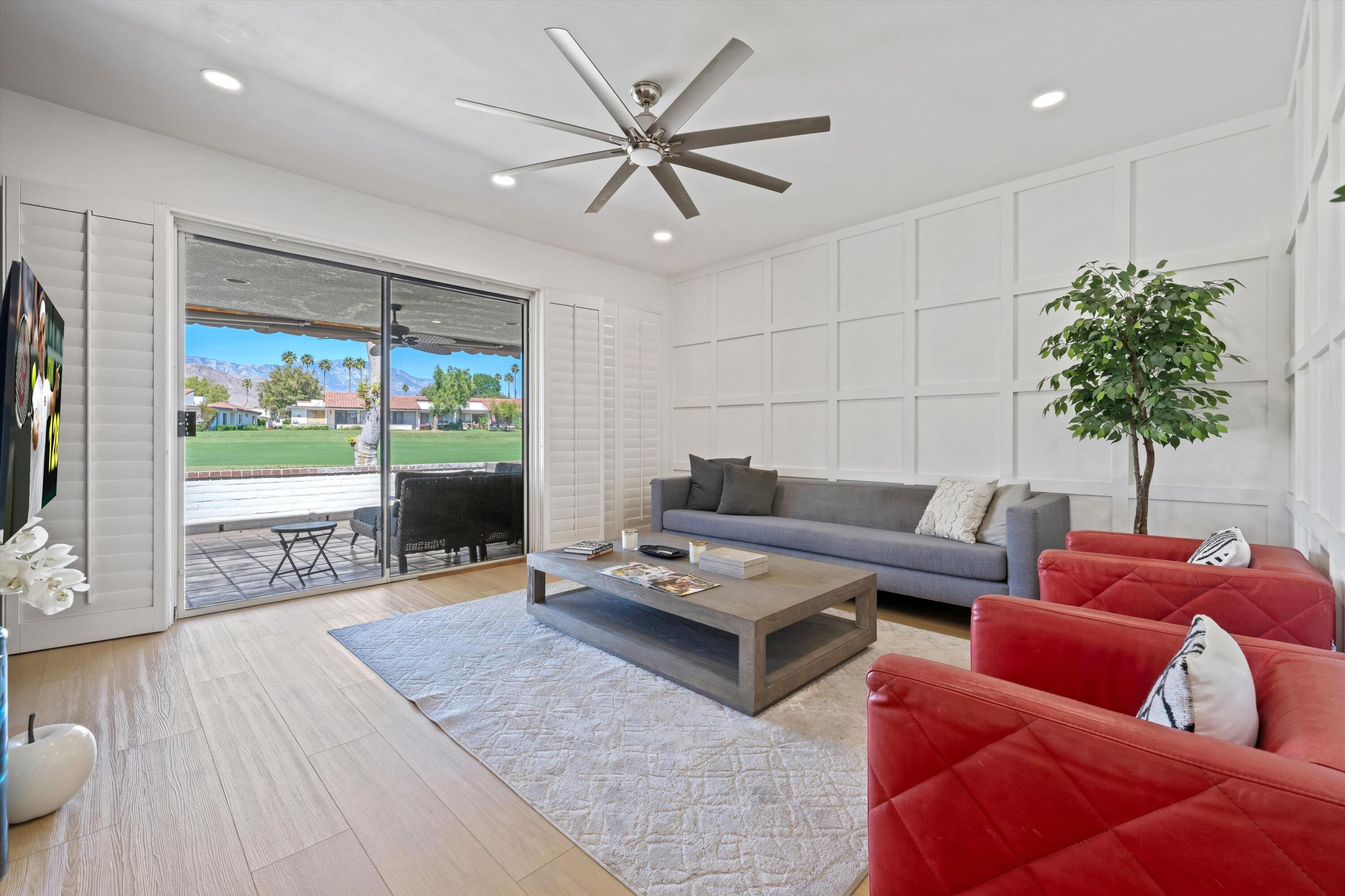 25 Juan Carlos Street Rancho Mirage, CA 92270 - Photo 6 of 45 Living Room