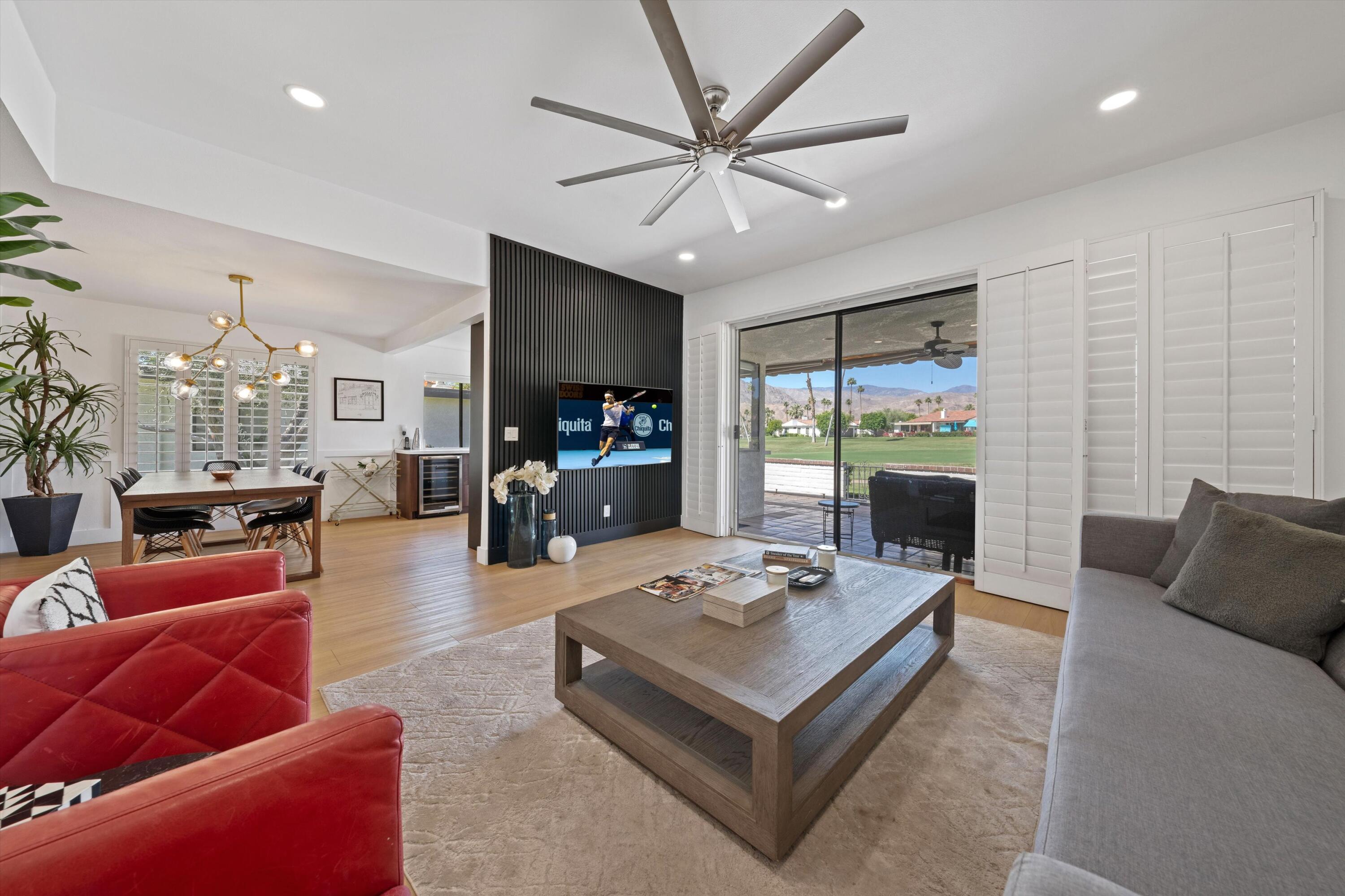 25 Juan Carlos Street Rancho Mirage, CA 92270 - Photo 9 of 45 Living Room