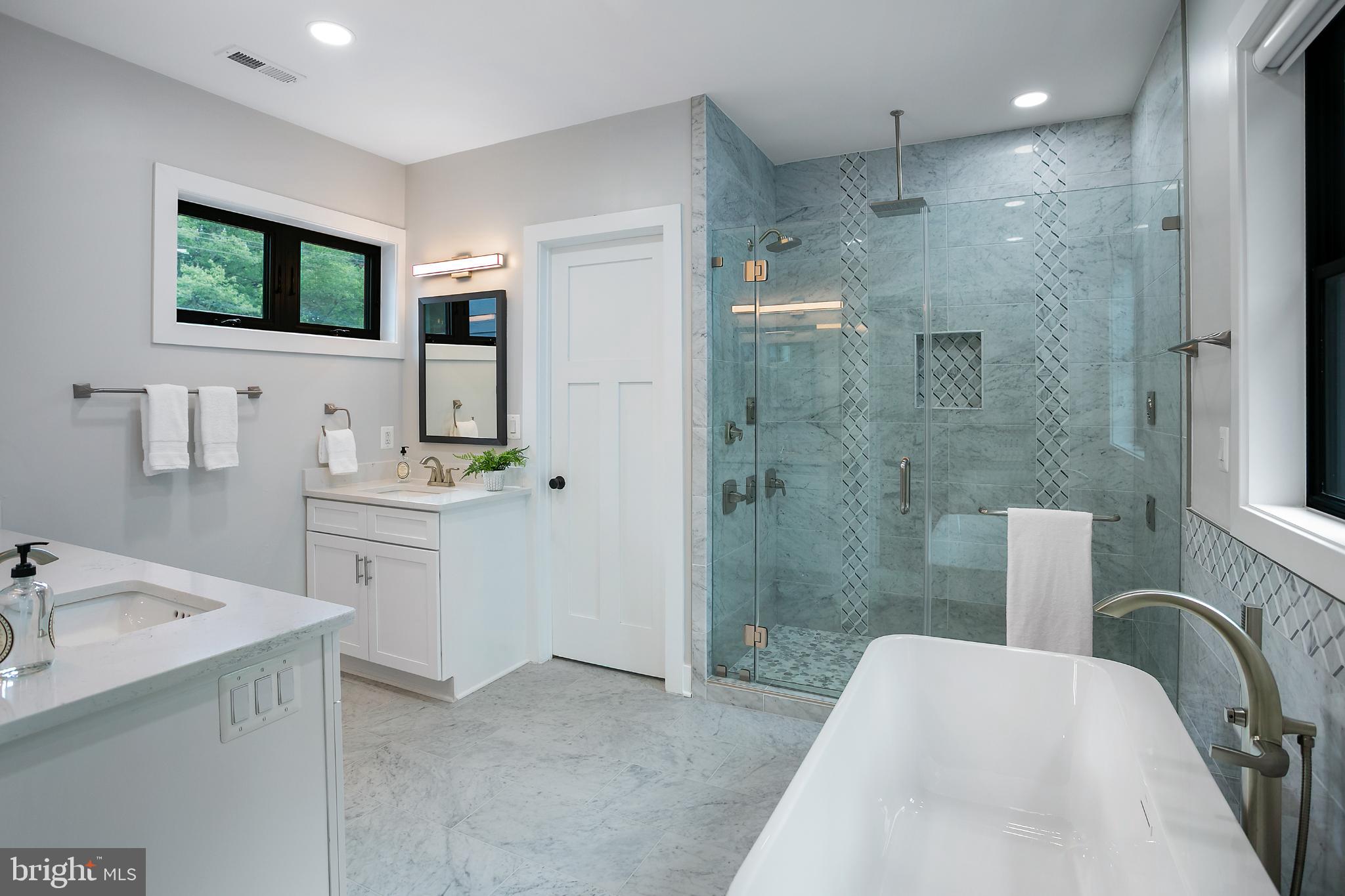 116 Fardale Street Southeast Vienna, VA 22180 - Photo 25 of 50 Upstairs primary bathroom