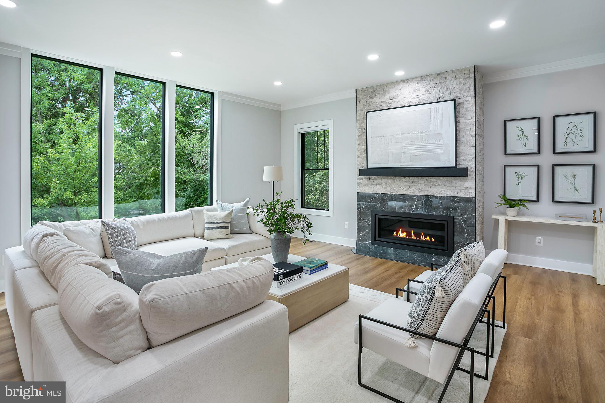 116 Fardale Street Southeast Vienna, VA 22180 - Photo 6 of 50